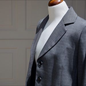 Anne Klein women’s suit